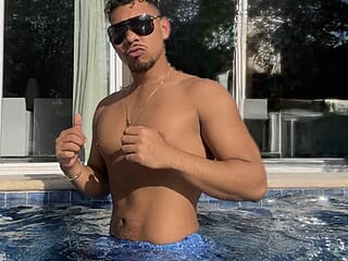 Alexlechero1 live webcam thumbnail
