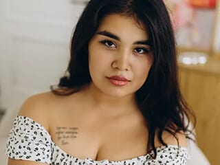 AlicaMayers live webcam thumbnail