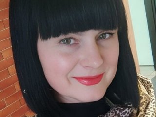 AliceSwan57 live webcam thumbnail