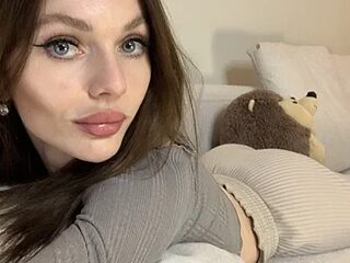 AliceVelour live webcam thumbnail