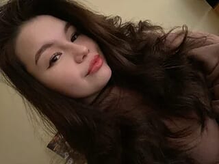Alice_Ruby1 live webcam thumbnail
