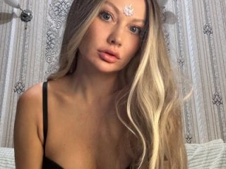 AliceeXHottie live webcam thumbnail