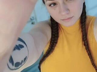 AlisaGlass live webcam thumbnail