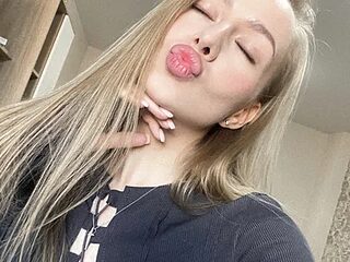 AlisaPearl live webcam thumbnail