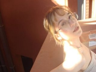 AlishaKellyi live webcam thumbnail