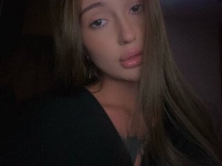 AlishaRuby live webcam thumbnail