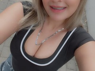 AllysonBell2 live webcam thumbnail