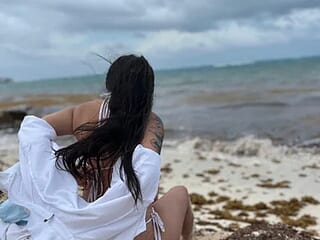 Alyha_cortes_ live webcam thumbnail
