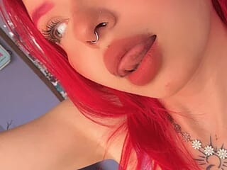 alaia__sofia live webcam thumbnail