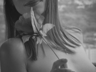 alana_lara live webcam thumbnail