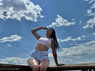 alejandraTulan live webcam thumbnail
