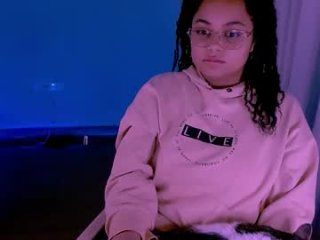 alejandra_conde live webcam thumbnail