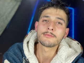 alejo__323__ live webcam thumbnail