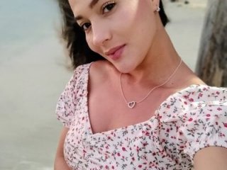 aleksandramiller_ live webcam thumbnail