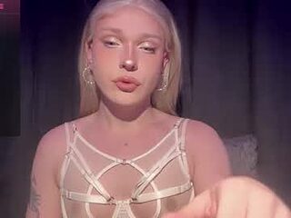 alena_dubai live webcam thumbnail