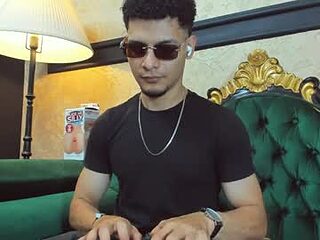 aless_king live webcam thumbnail
