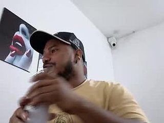 alessandro_hamed live webcam thumbnail