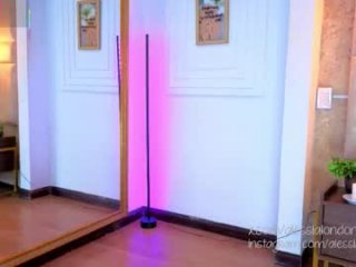 alessialondon live webcam thumbnail