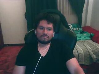 alevil_97 live webcam thumbnail