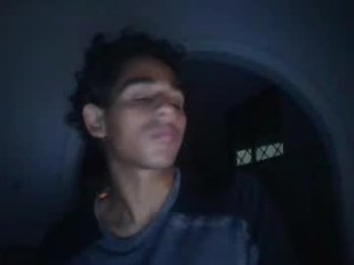 alex_boy200 live webcam thumbnail