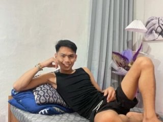 alex_cummer live webcam thumbnail