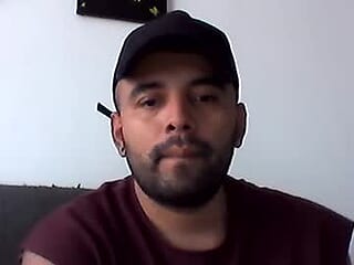 alexandercolombia1 live webcam thumbnail