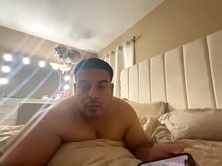 alexwild51 live webcam thumbnail