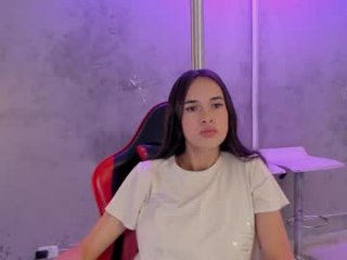 alice__susan live webcam thumbnail