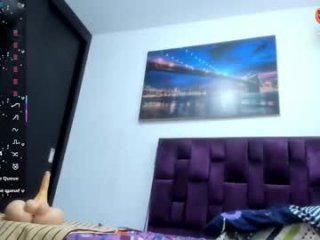 alicia_whittee live webcam thumbnail
