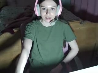 alisonfieldsxo live webcam thumbnail