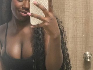 alissradiante1 live webcam thumbnail