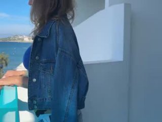 alondra_on_fire live webcam thumbnail