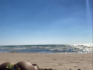 aloneathome live webcam thumbnail