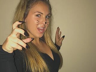 alwayswettt live webcam thumbnail