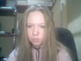 alya764770 live webcam thumbnail