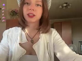 alysiamiggins live webcam thumbnail