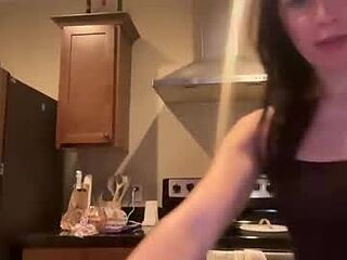 alyydanielle live webcam thumbnail