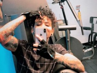 Ama_music live webcam thumbnail