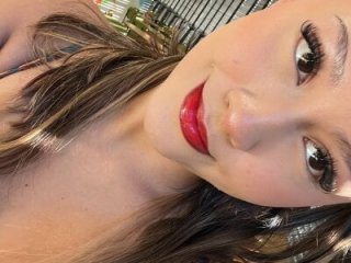 Amadora_rose live webcam thumbnail