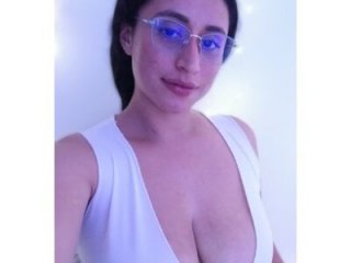 Amara18__ live webcam thumbnail