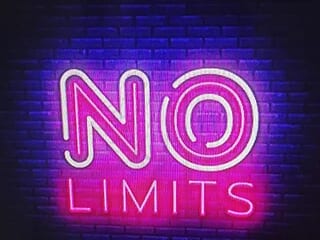 AmazingPartys1 live webcam thumbnail