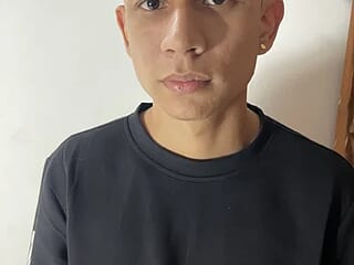 Amazing_skinny_sex69 live webcam thumbnail