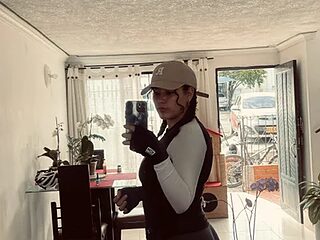 Amber_roouse live webcam thumbnail