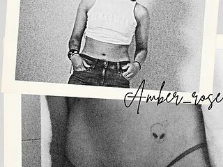 Amber_rose17 live webcam thumbnail