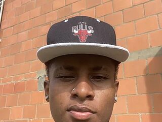 Americano_222 live webcam thumbnail