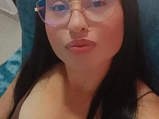 Amira-sult live webcam thumbnail