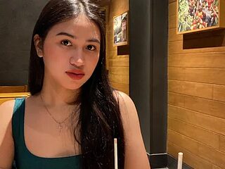 AmiraJade777 live webcam thumbnail