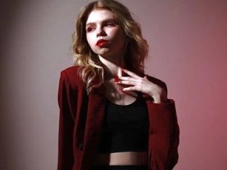 AmityDilley live webcam thumbnail