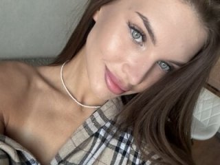 AmmyScotch live webcam thumbnail