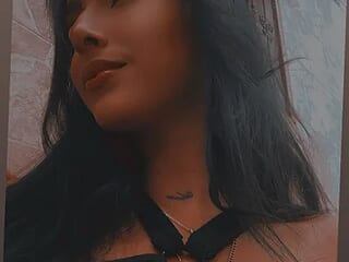 AmyEvans12 live webcam thumbnail